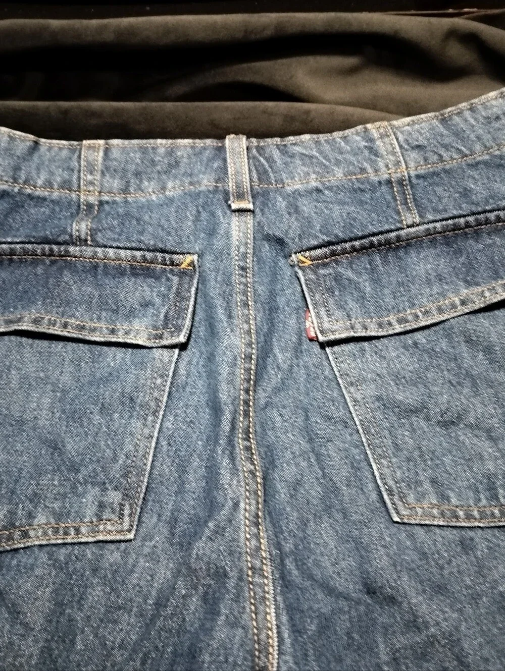 NEW Levi's '94 Baggy Cargo Jeans Wide-Leg Mid-rise y2k Jeans in Medium Blue - 27